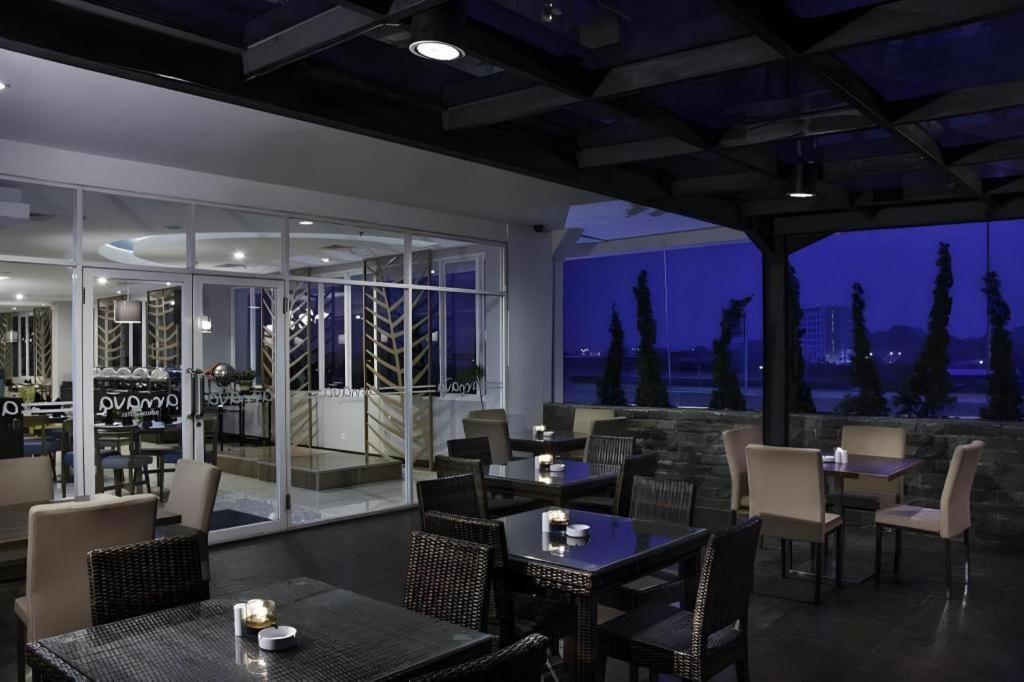 Bogor Valley Hotel Buitenkant foto